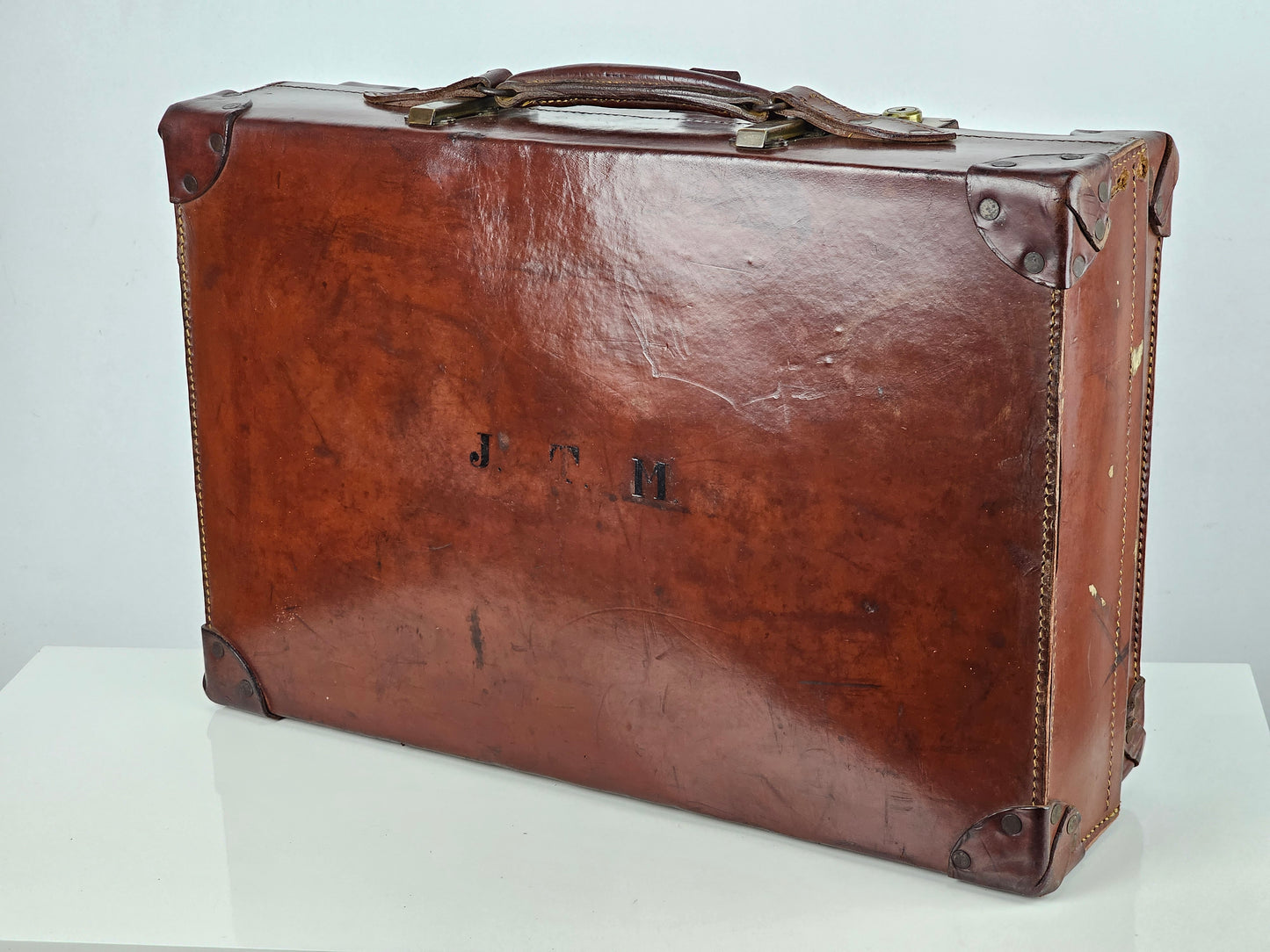 expanding leather suitcase