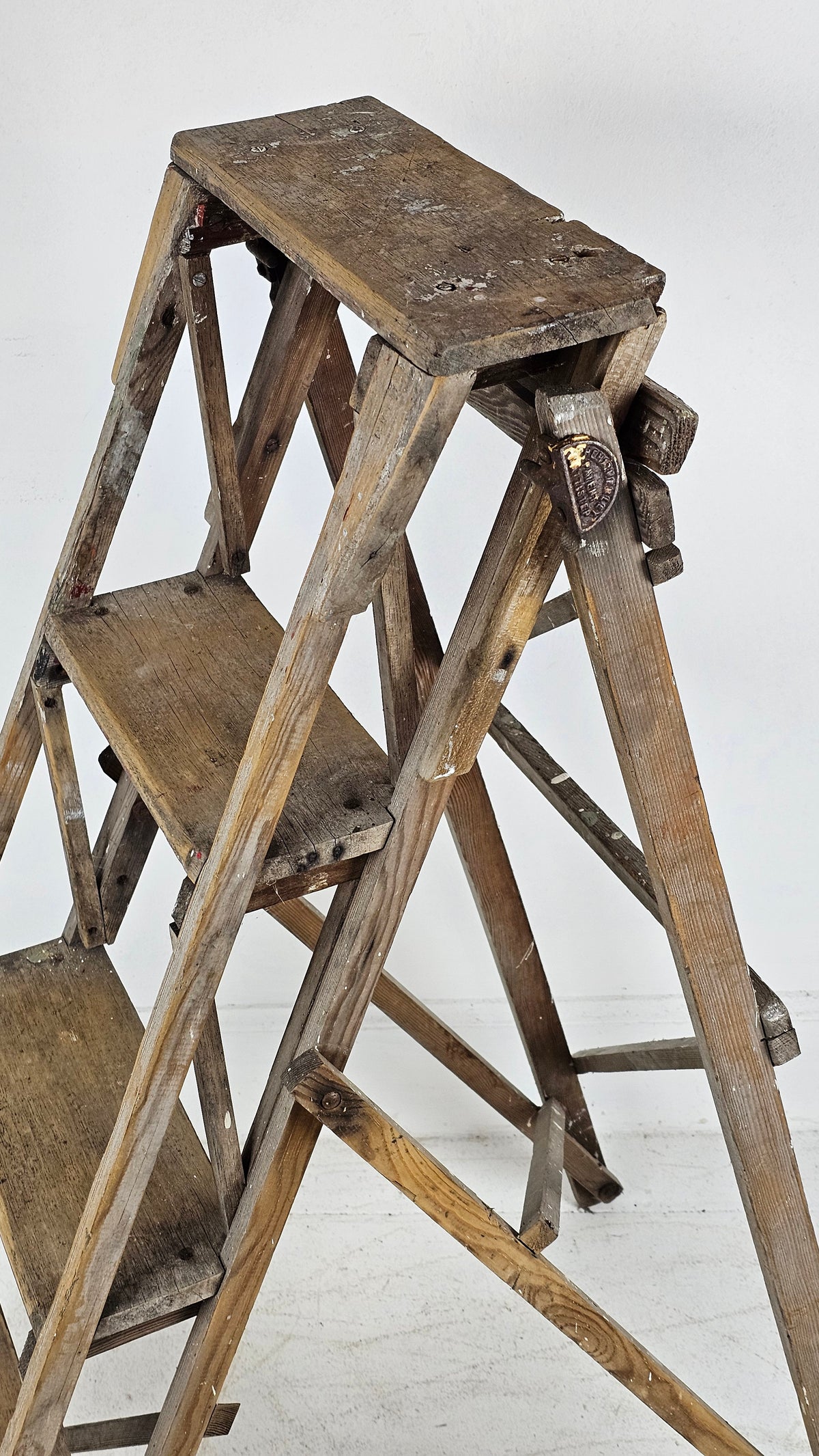 Hatherley Patent library step-ladders